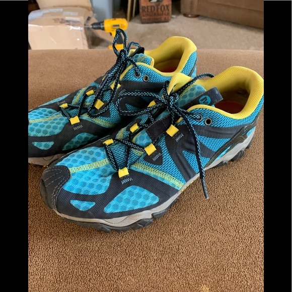 merrill tennis shoes